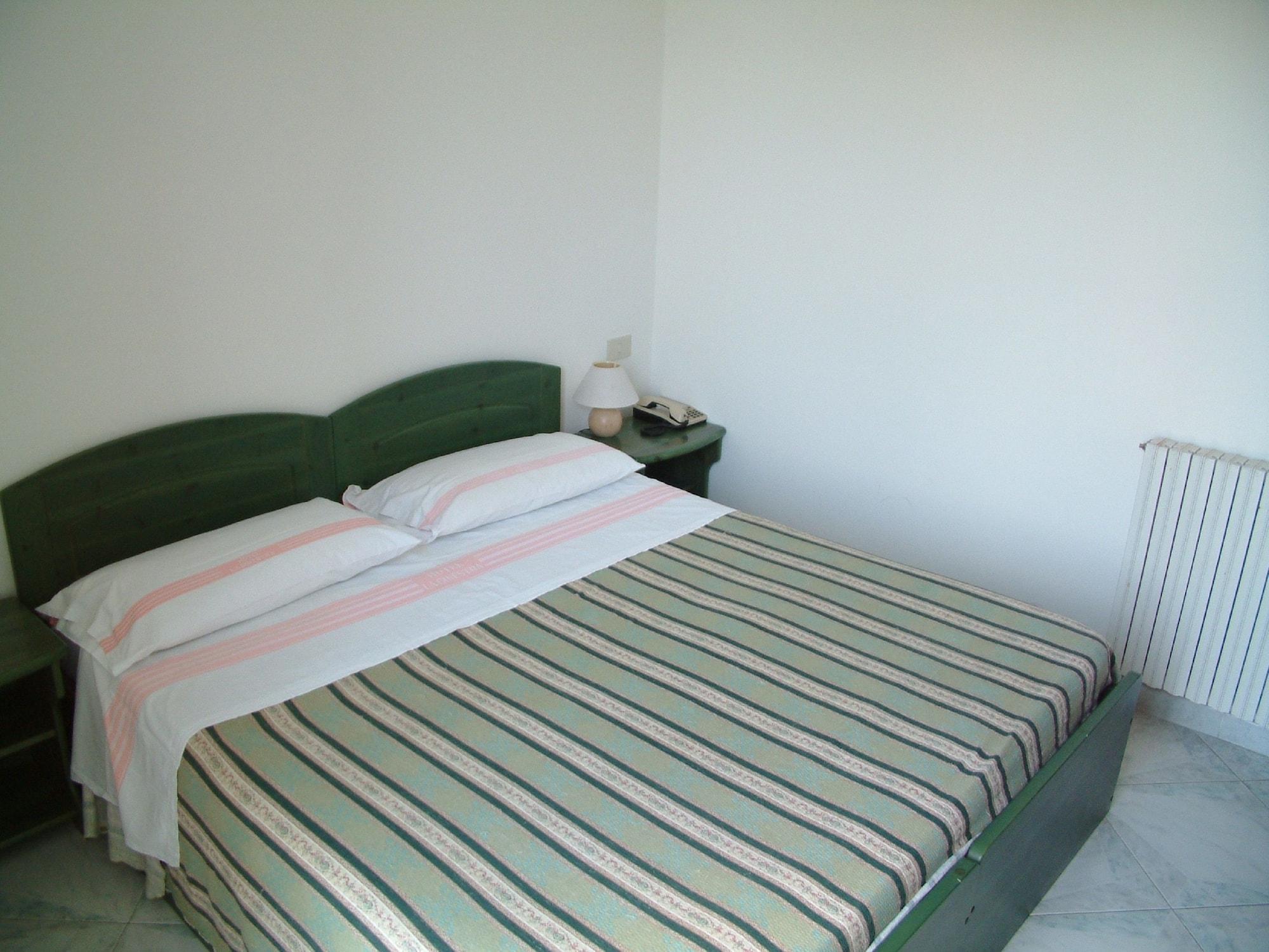 Hotel La Ginestra Forio  Bagian luar foto
