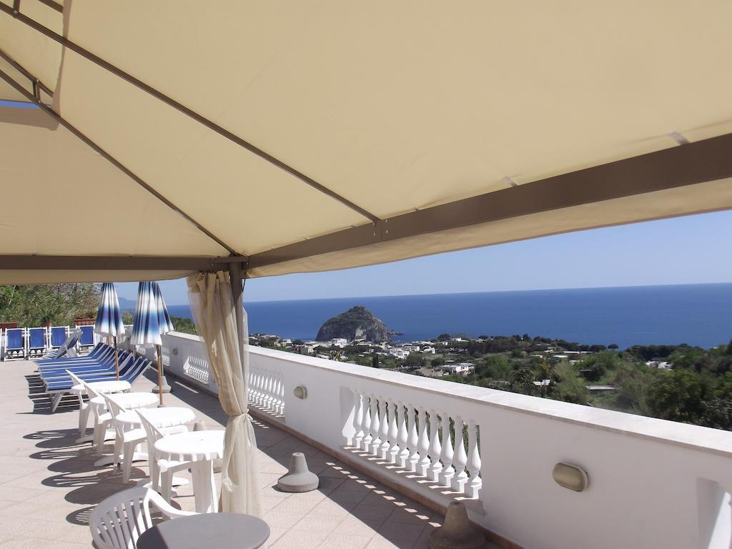 Hotel La Ginestra Forio  Bagian luar foto