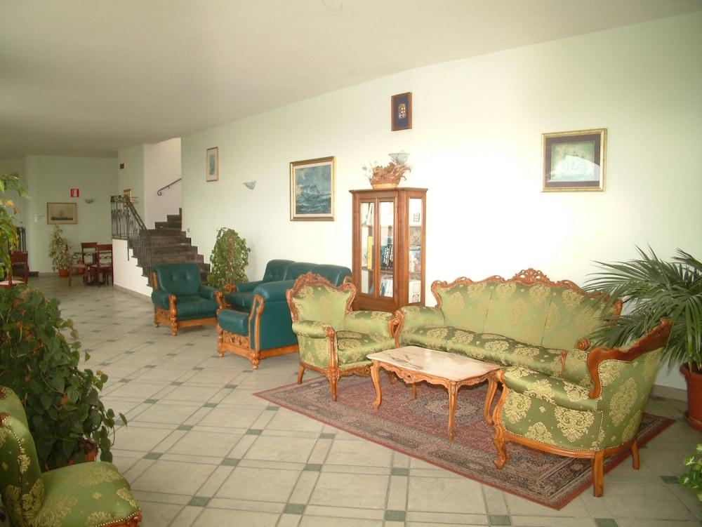 Hotel La Ginestra Forio  Bagian luar foto