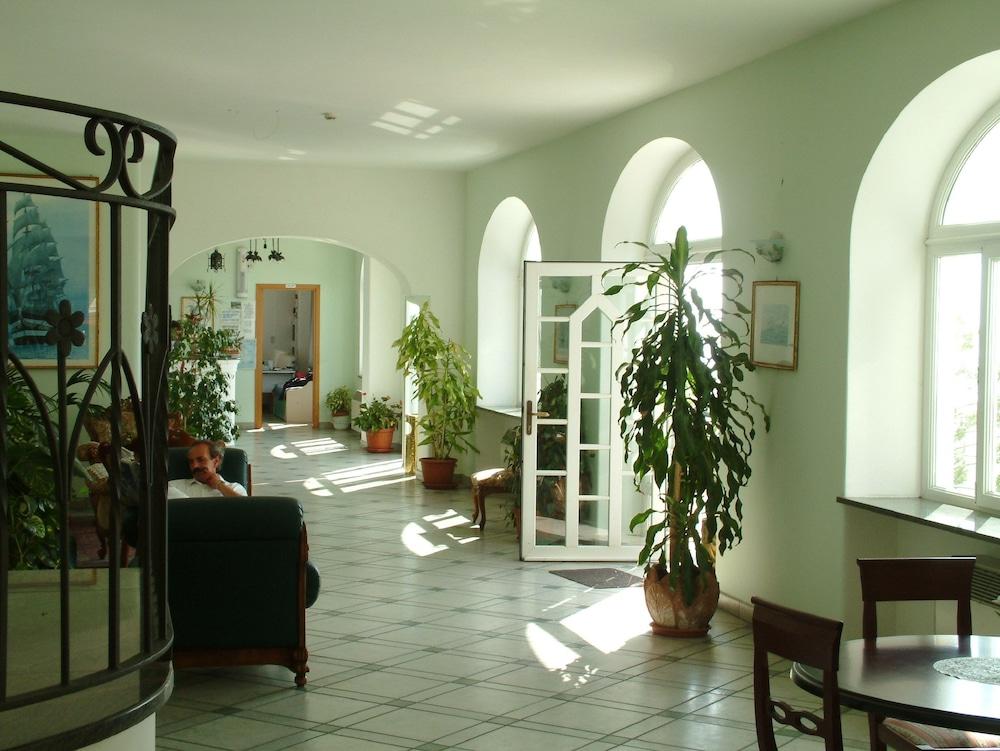 Hotel La Ginestra Forio  Bagian luar foto